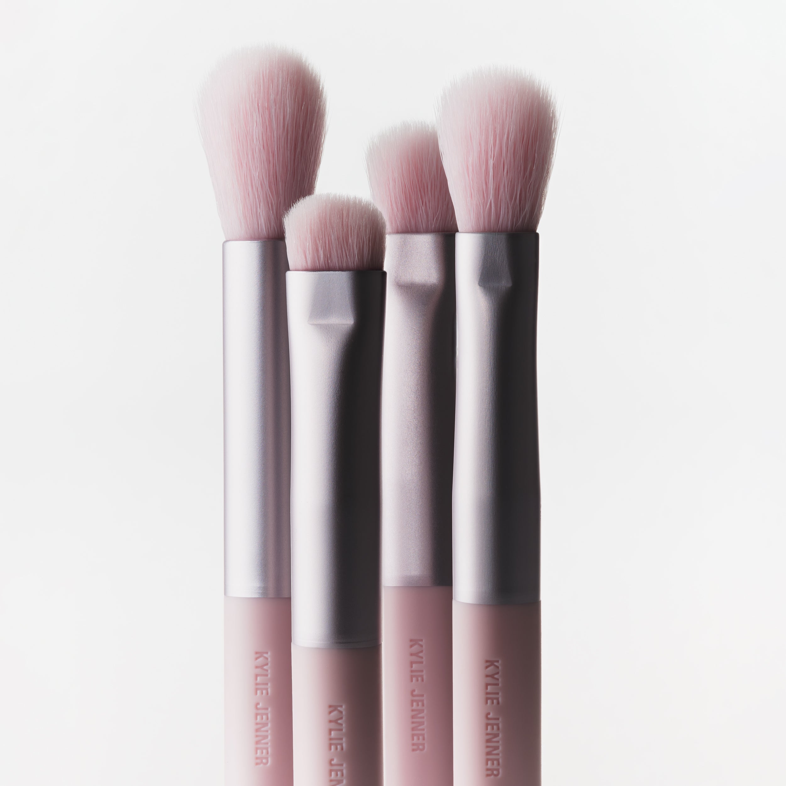 Eyeshadow Brush & Classic Matte Palette & Kylash Mascara Bundle