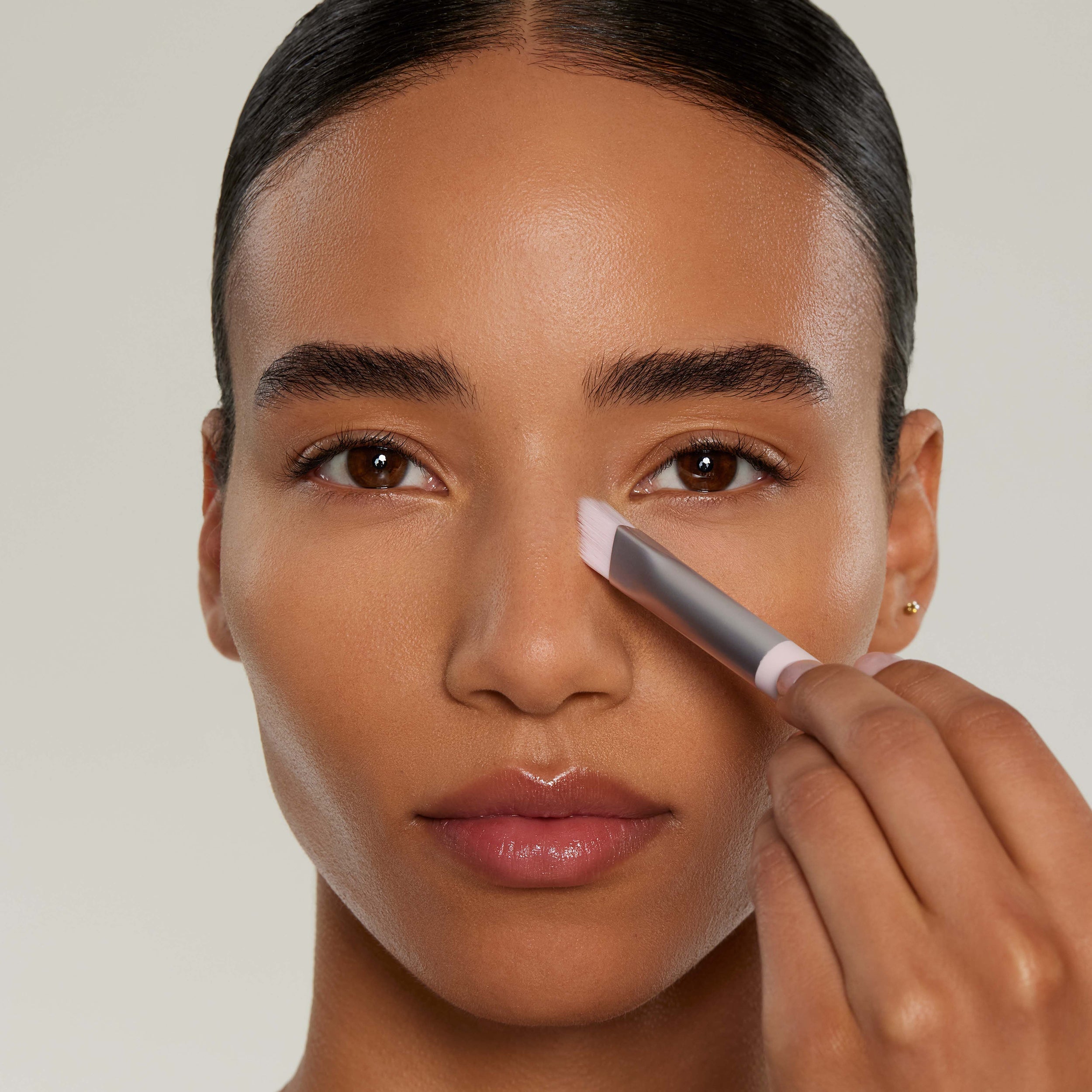 Precise Sculpting Complexion Brush 05